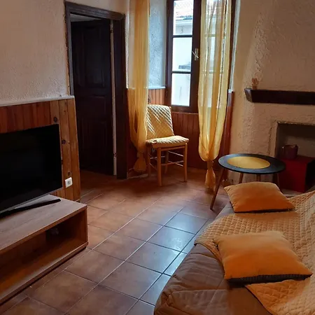 Dans Maison De Village